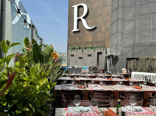 Calçotada urbana a Barcelona: tradició catalana amb vistes al Goja Rooftop
